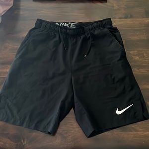 Nike Dri-Fit Shorts 7in